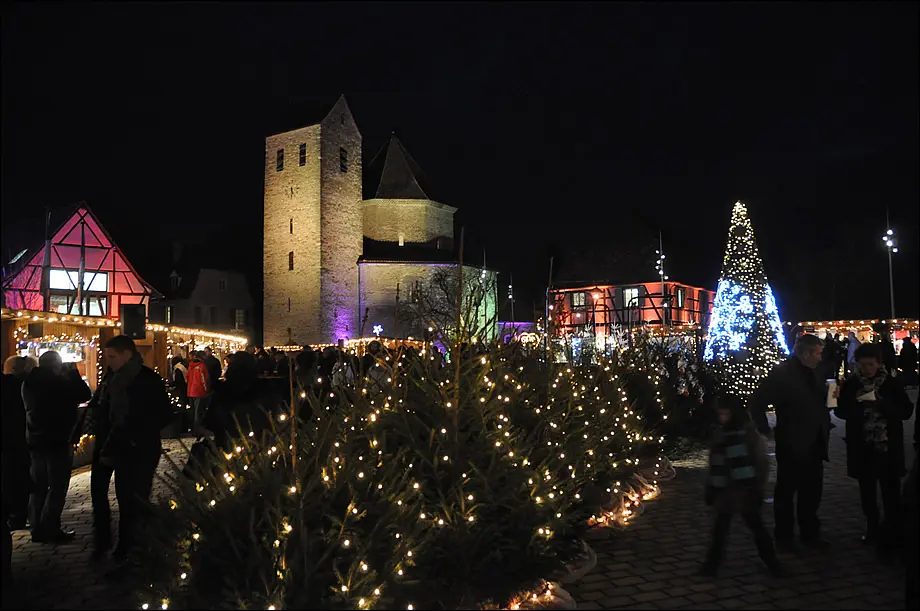 L'abbatiale d'Ottmarsheim pendant les marchés de Noël